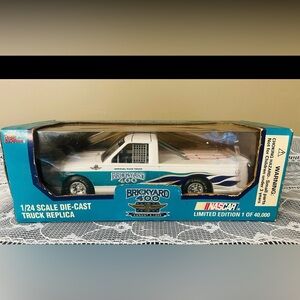 Racing Champions Nascar Brickyard 400 Limited Edition 1:24 Die-cast Truck 1995